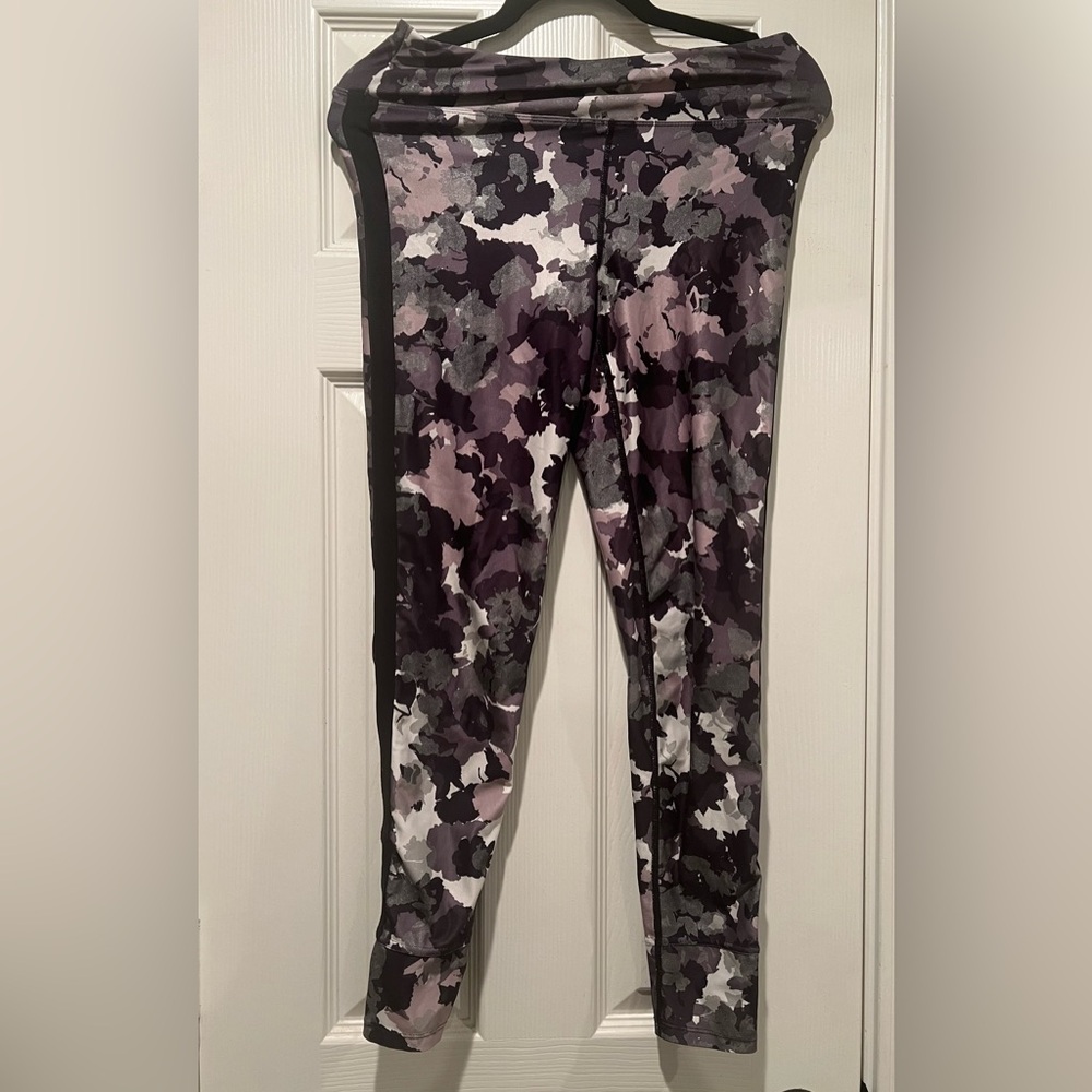 Joy Lab size medium workout pants